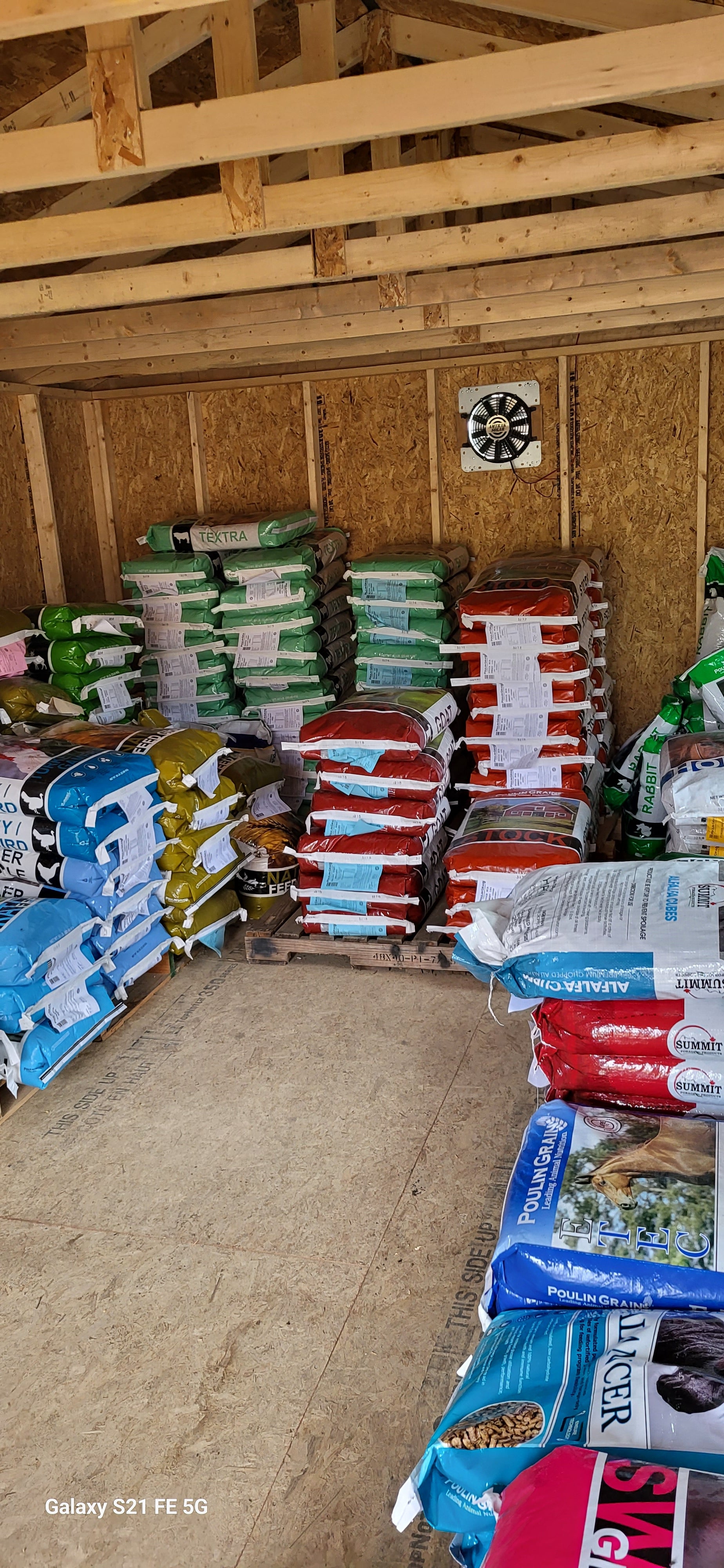 Poulin Grain Products – Rocky Ridge Livestock Farm and Feeds